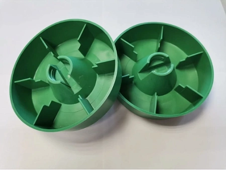 Кормушка под банку универсальная