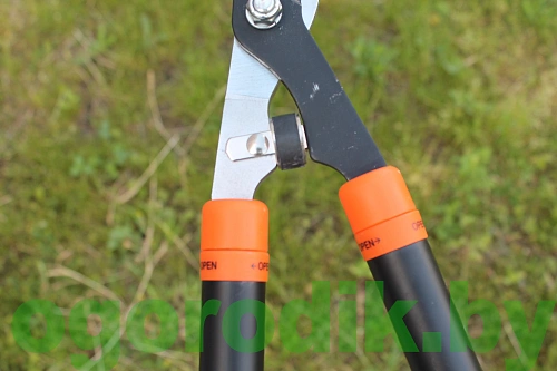 Сучкорез телескопический hecht 018LGG Сучкорез телескопический hecht 018LGG