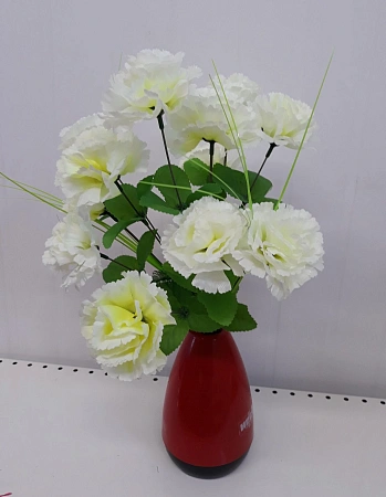 Букет гвоздик с осокой, 12 голов, 45 см