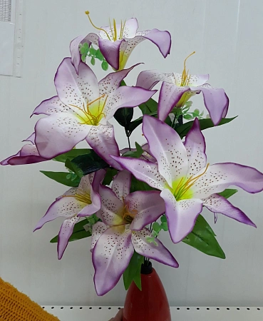 Букет лилий, 9 голов (в ассорт.), 70 см.